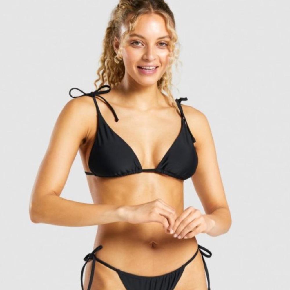 Gymshark triangle bikini top NWOT